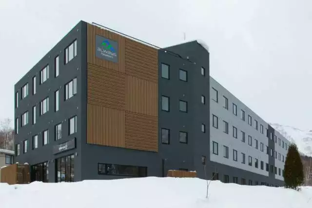 AW 01 Exterior