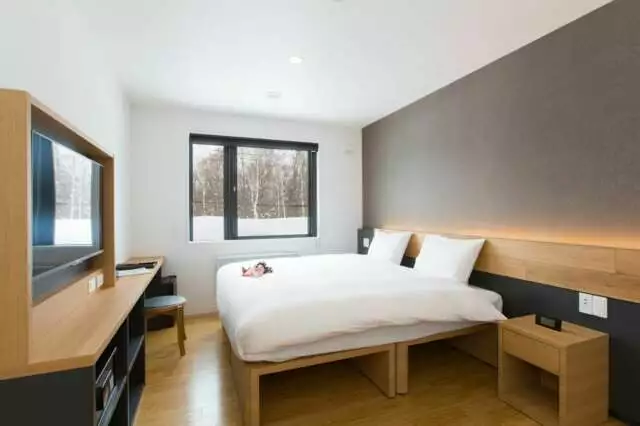 AW 10 Zen Room