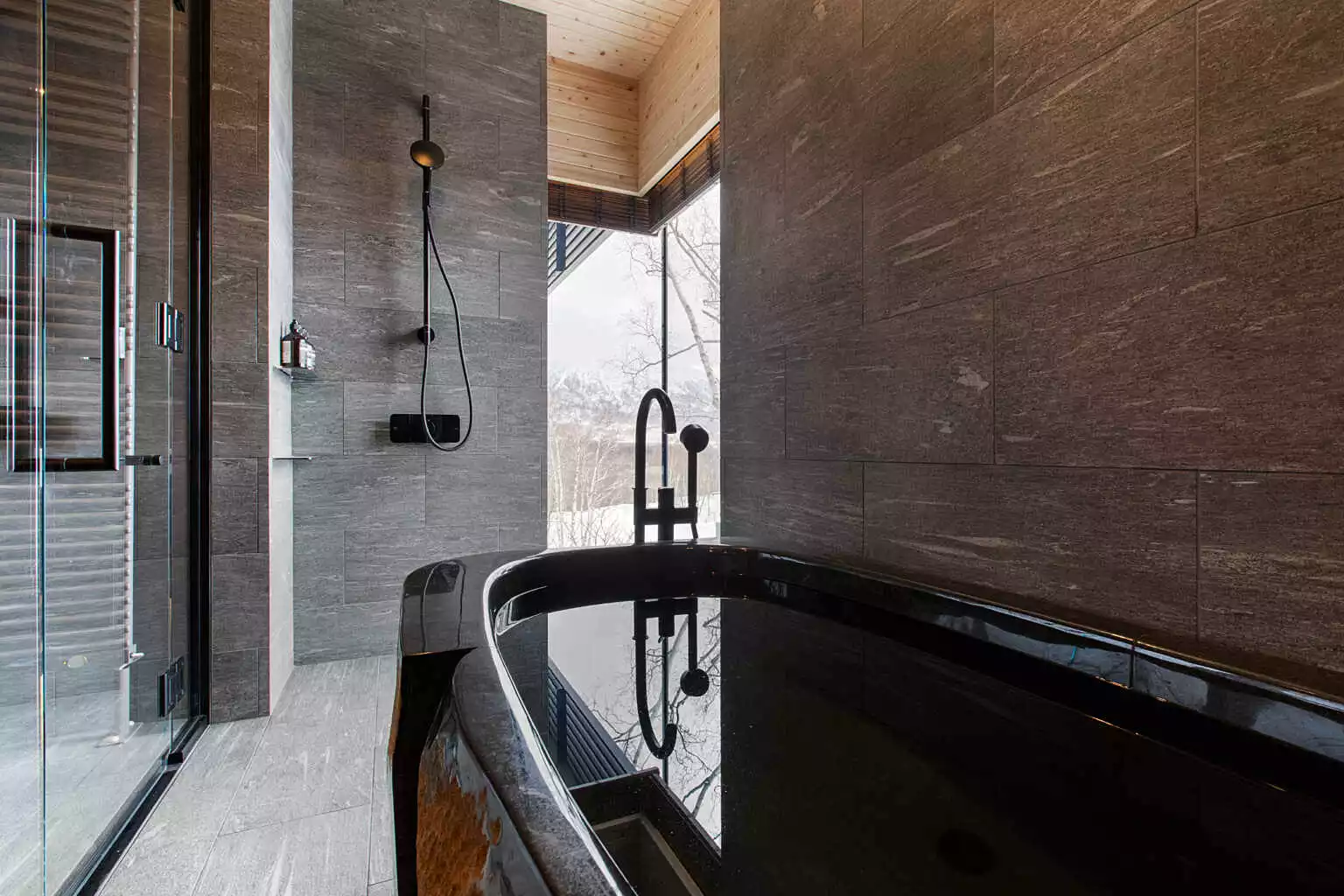 Corniche Chalet Niseko 17 Bathroom3