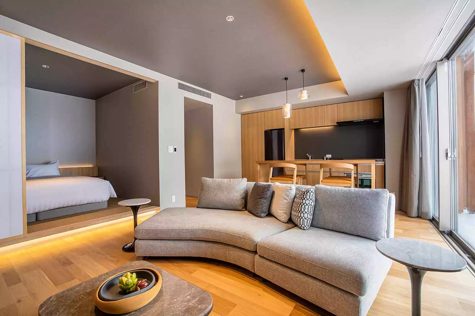 FF 1 BDR Suite 711 2