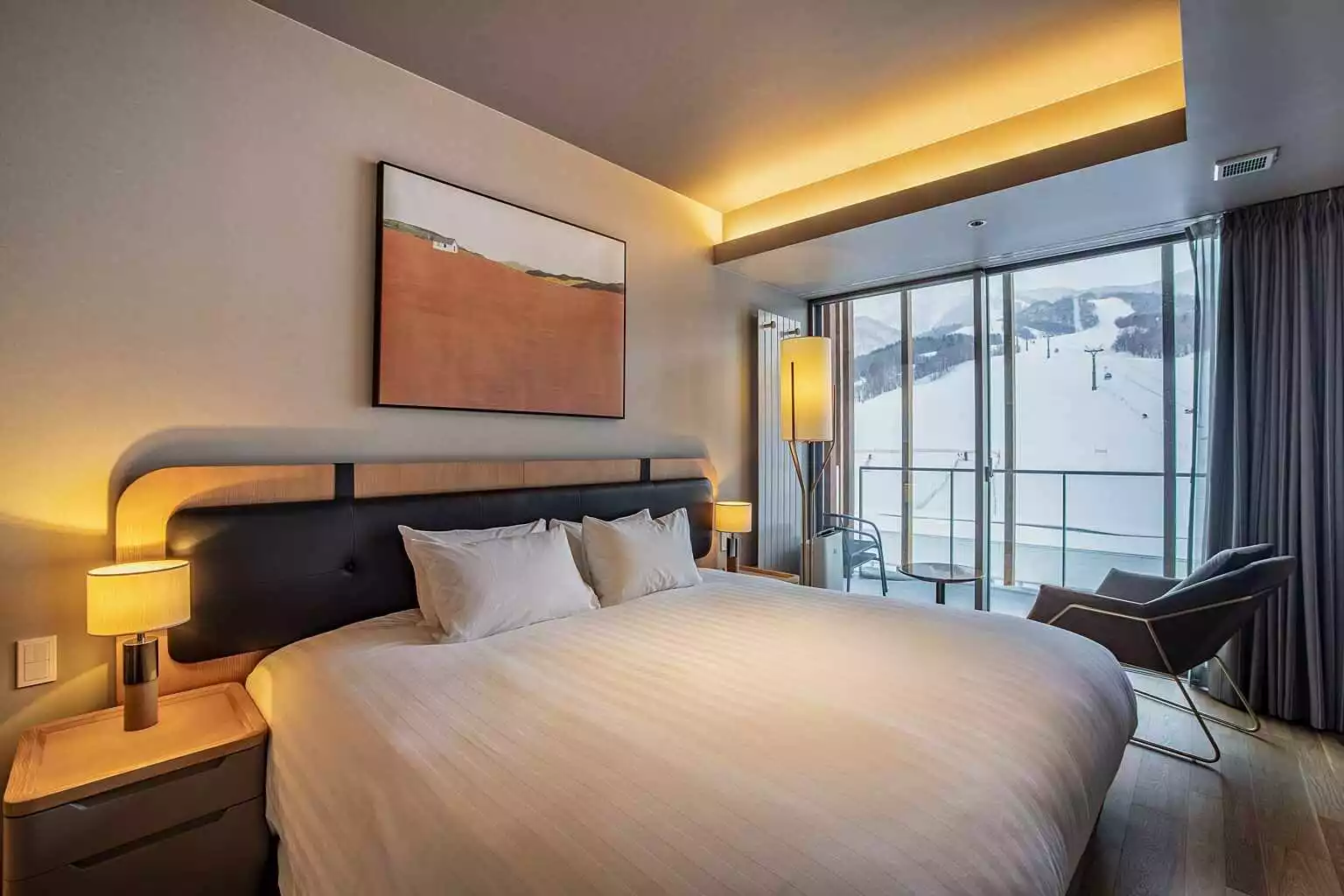 FF 3 BDR Penthouse Suite 701 13