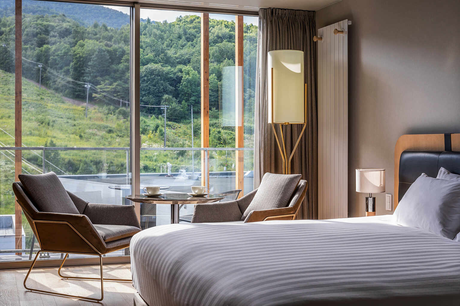 FF 3 BDR Penthouse Suite 706 6