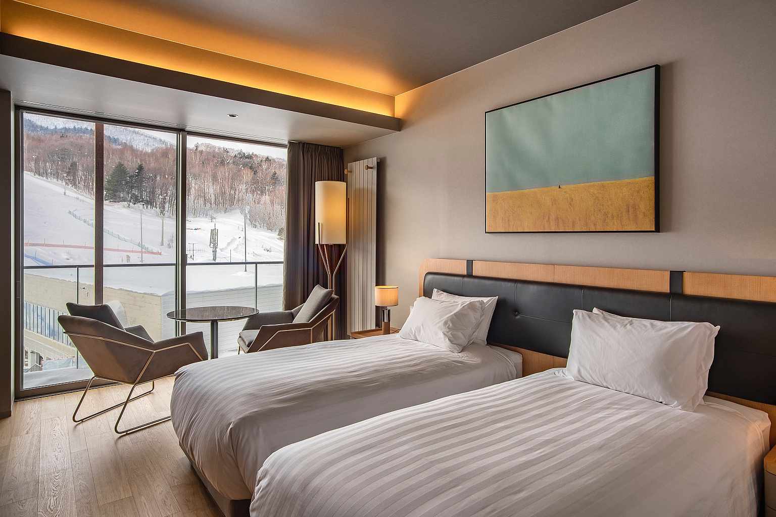 FF Superior Hotel Room 712 1