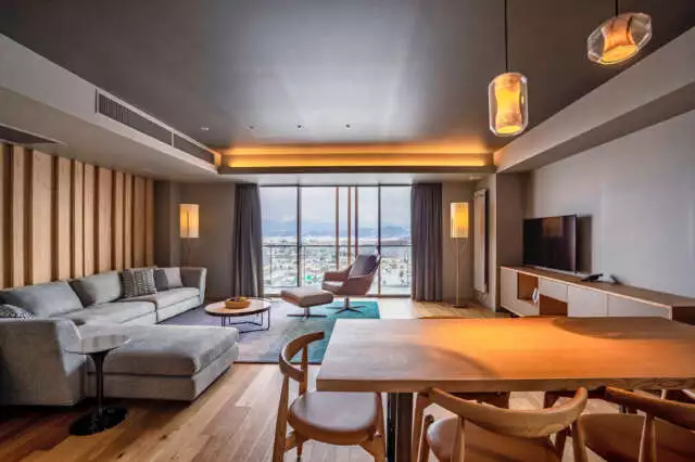FF 3 BDR Penthouse Suite 706 12