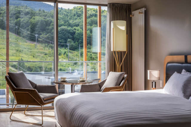 FF 3 BDR Penthouse Suite 706 6