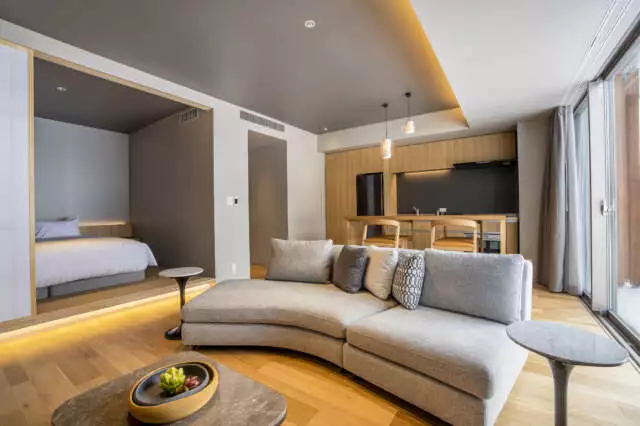FF 11 3 BR Premier Suite Triple Key