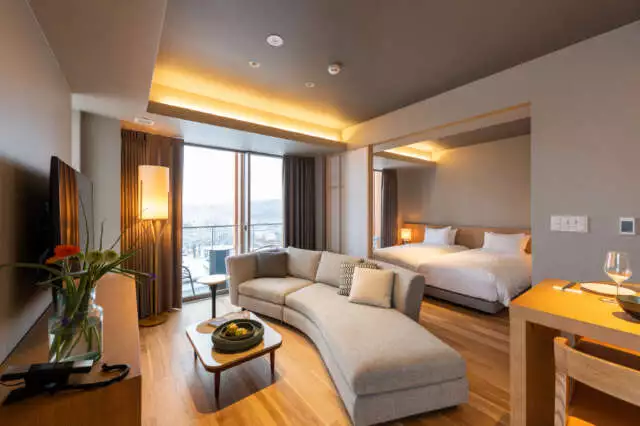 FXW 1 Bedroom Premier Suite