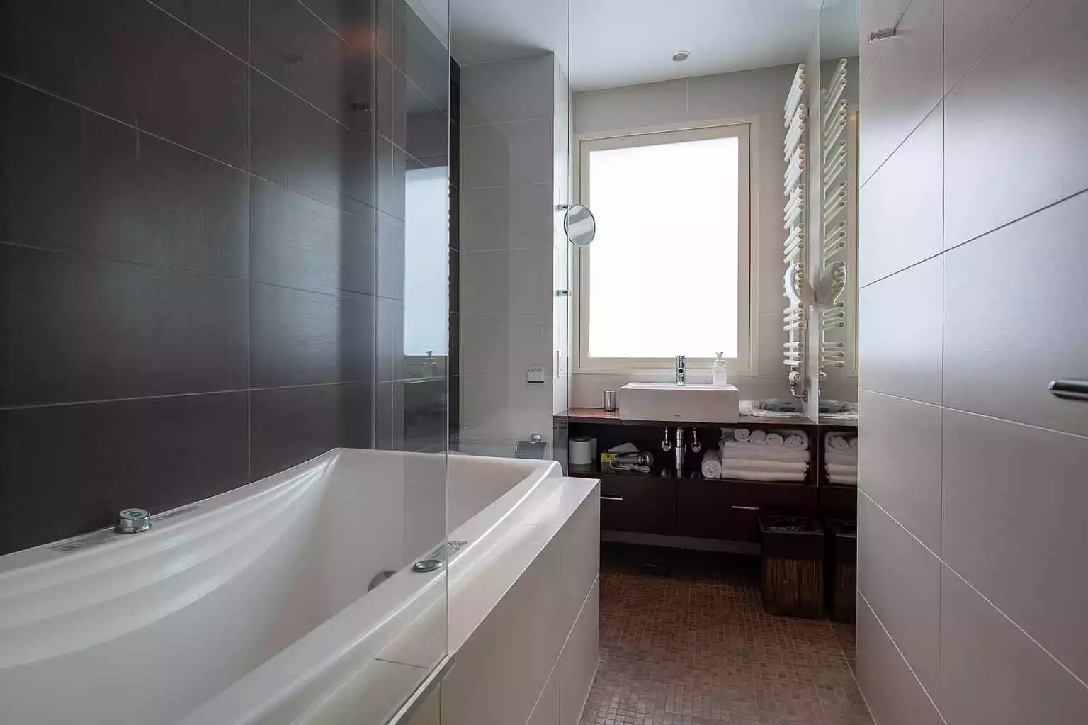 FW 11 3 BR and 2 BR Penthouse Suite