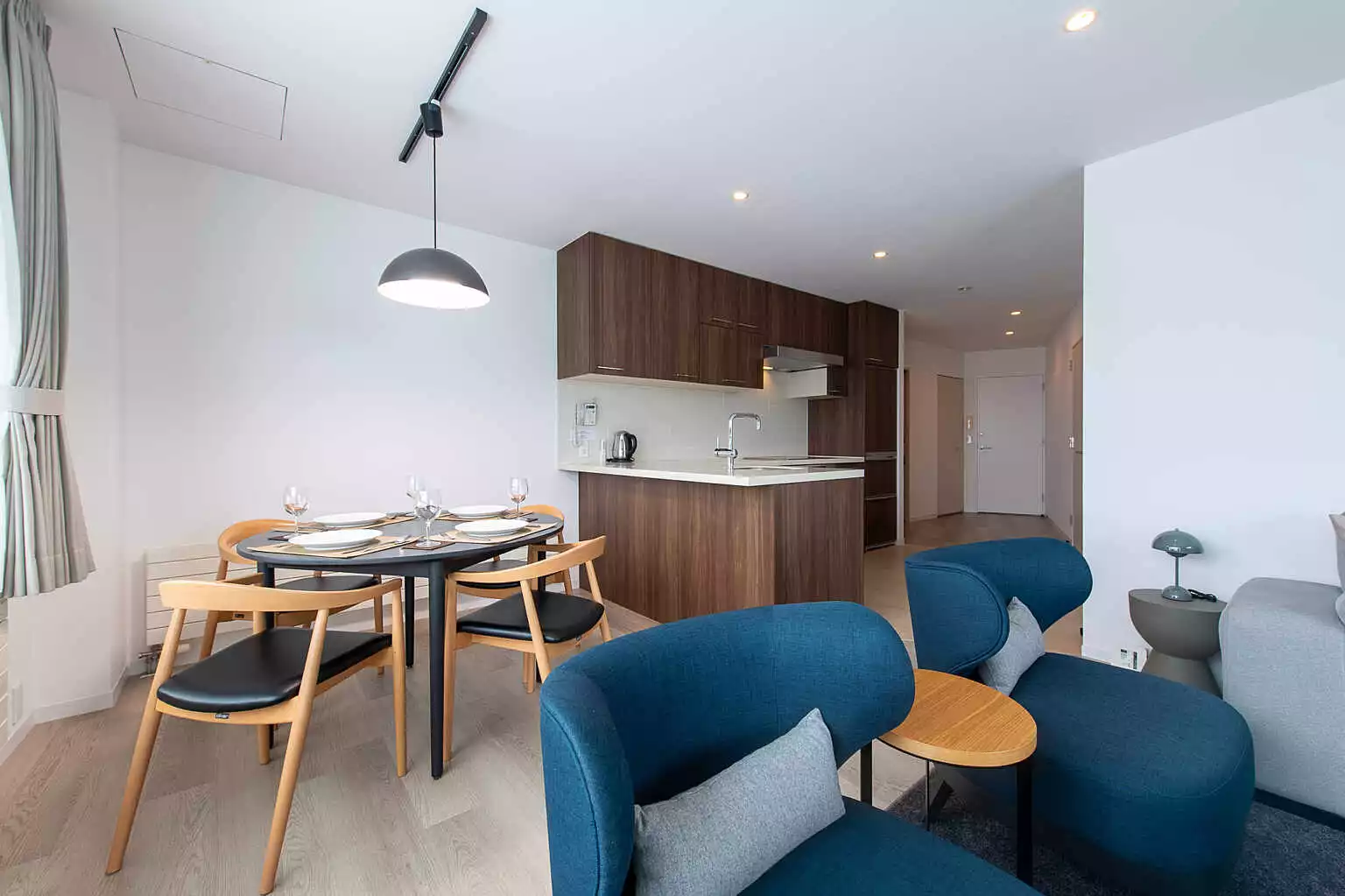 FW 12 2 BR and 1 BR Suite