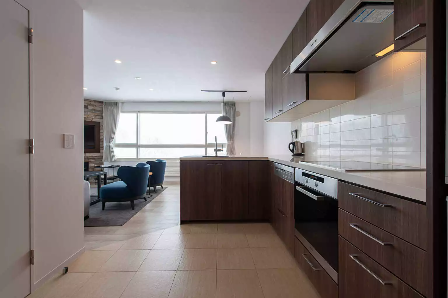 FW 14 2 BR and 1 BR Suite