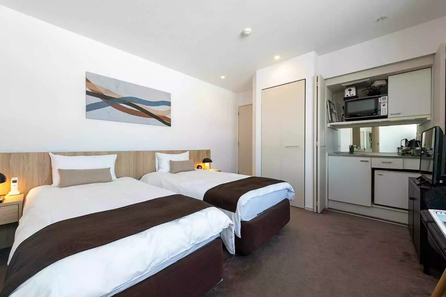 FW 14 3 BR Penthouse Suite