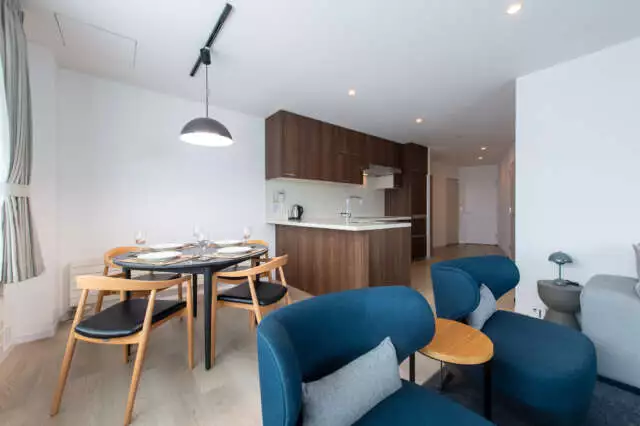 FW 12 2 BR and 1 BR Suite