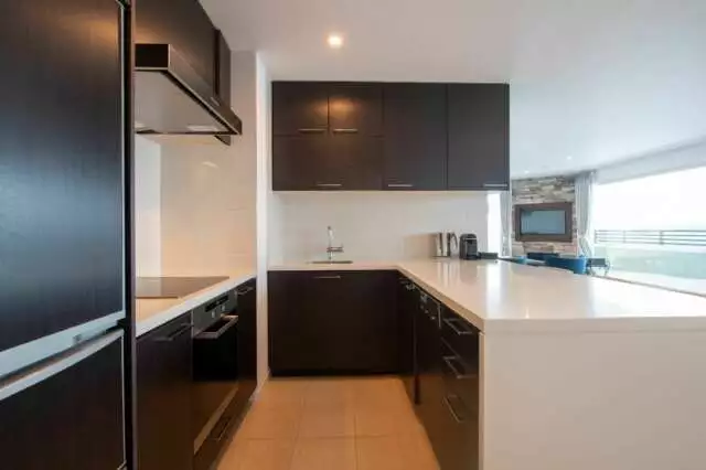 FW 15 3 BR Penthouse Residence