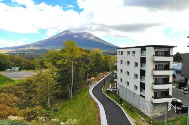 FW 25 Exterior Communal Areas