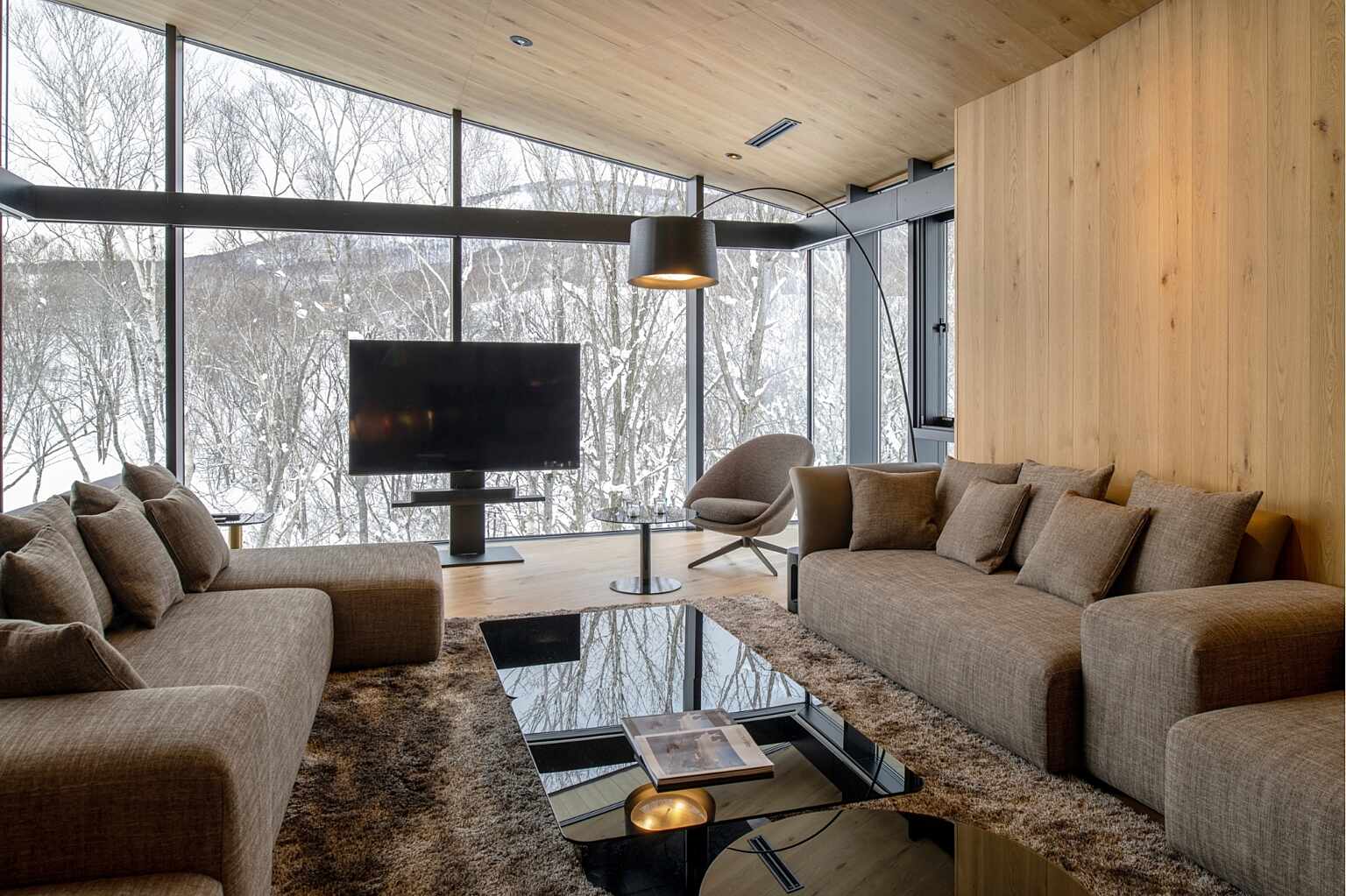 Tsubasa Chalet Hanaridge Niseko Hanazono Living Area 4