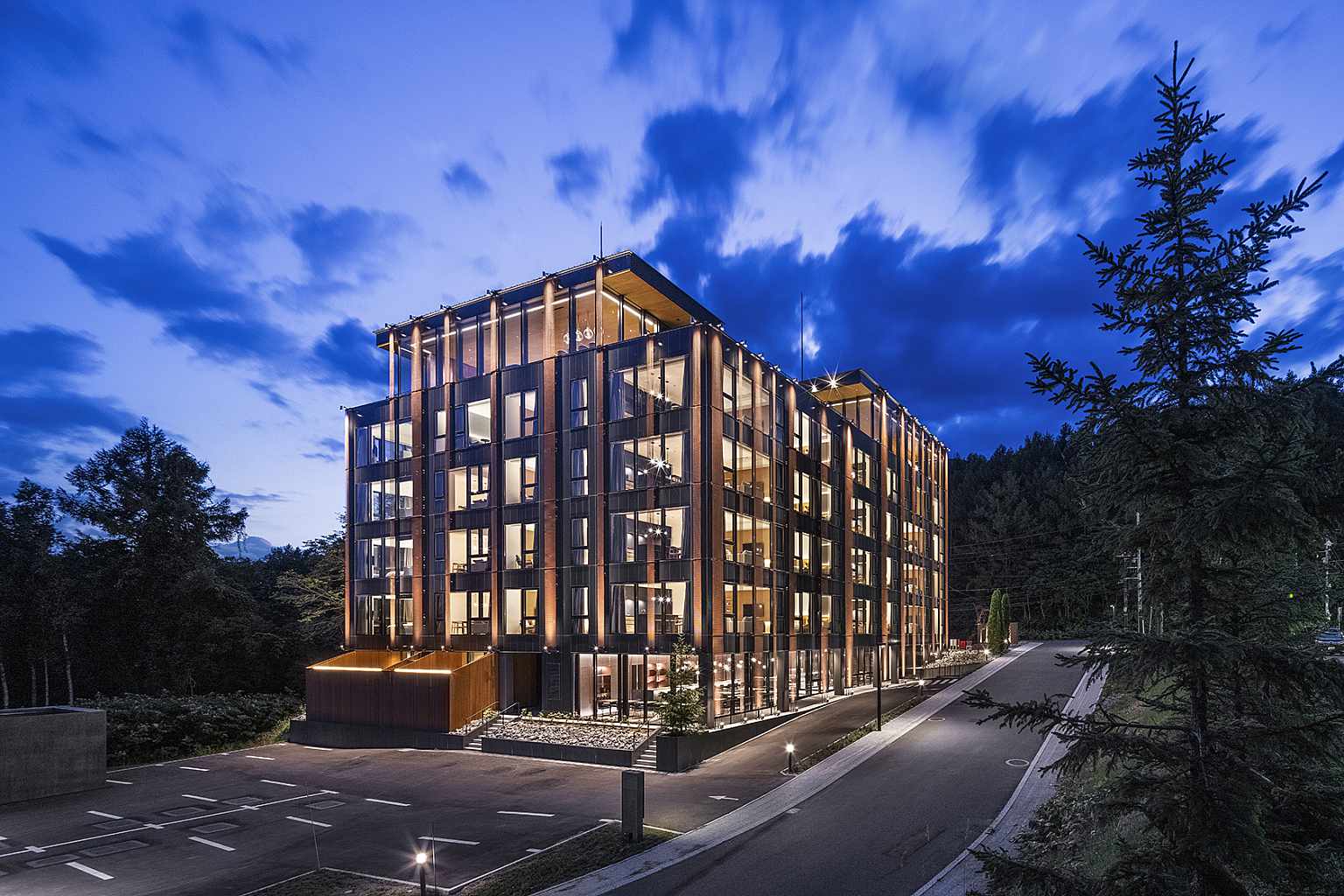 INT Exterior 6
