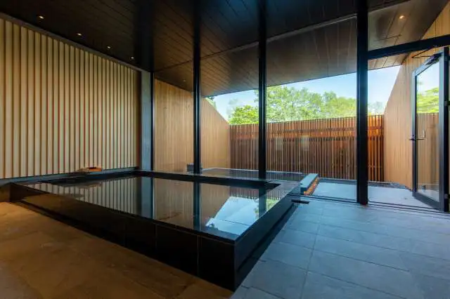 INT Onsen 1