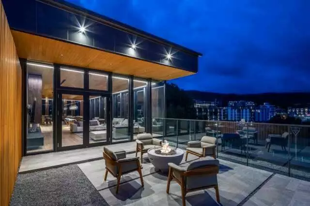 INT 07 5 BR Penthouse Residence