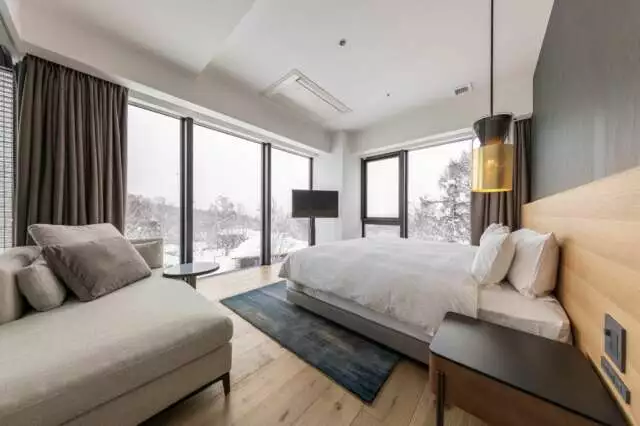 INT 15 3 BR Yotei Premier Residence