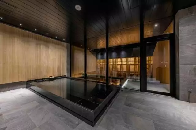 INT 23 Onsen