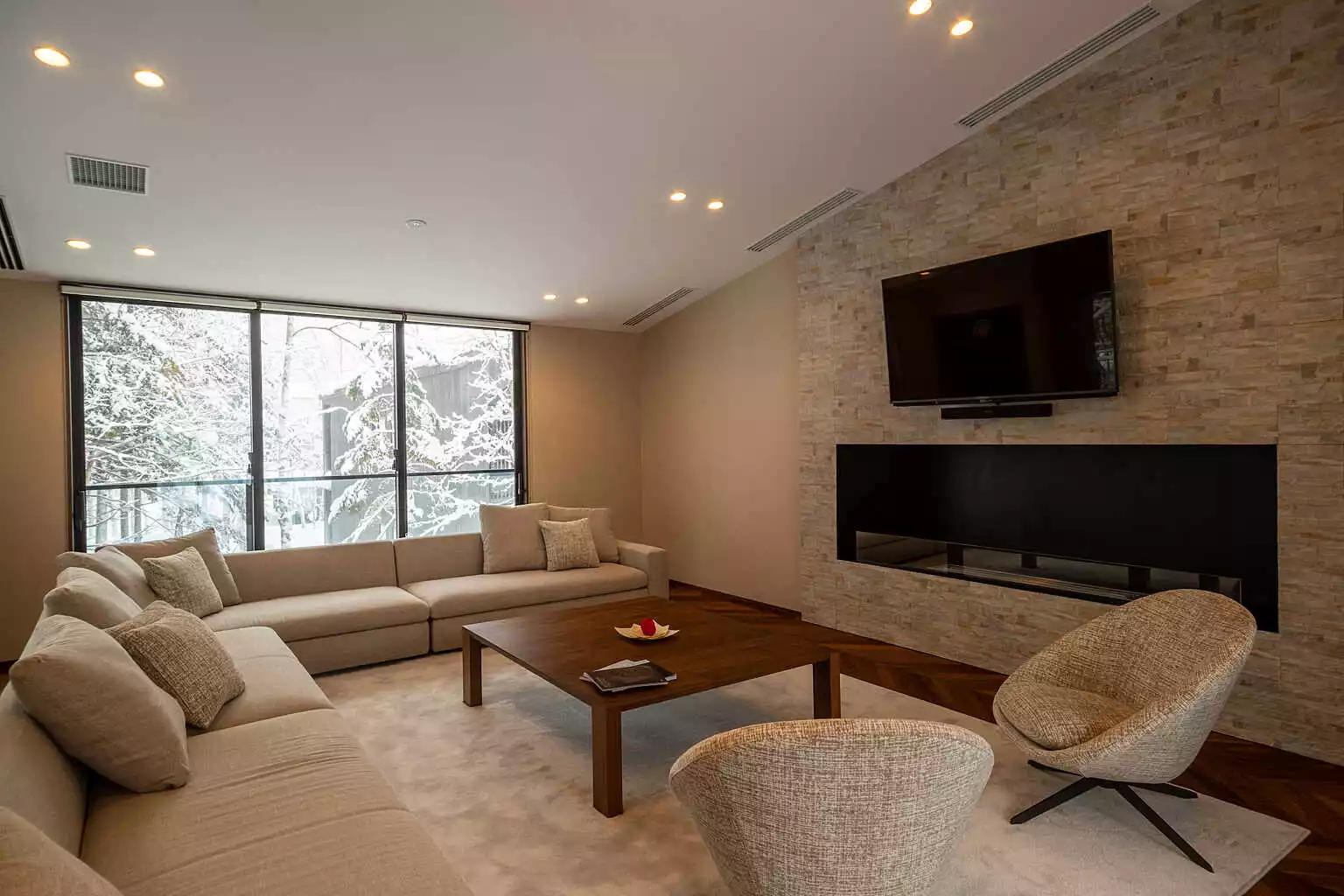 Jade Rabbit 5 Bedroom Chalet 07 Living Room 2 FL