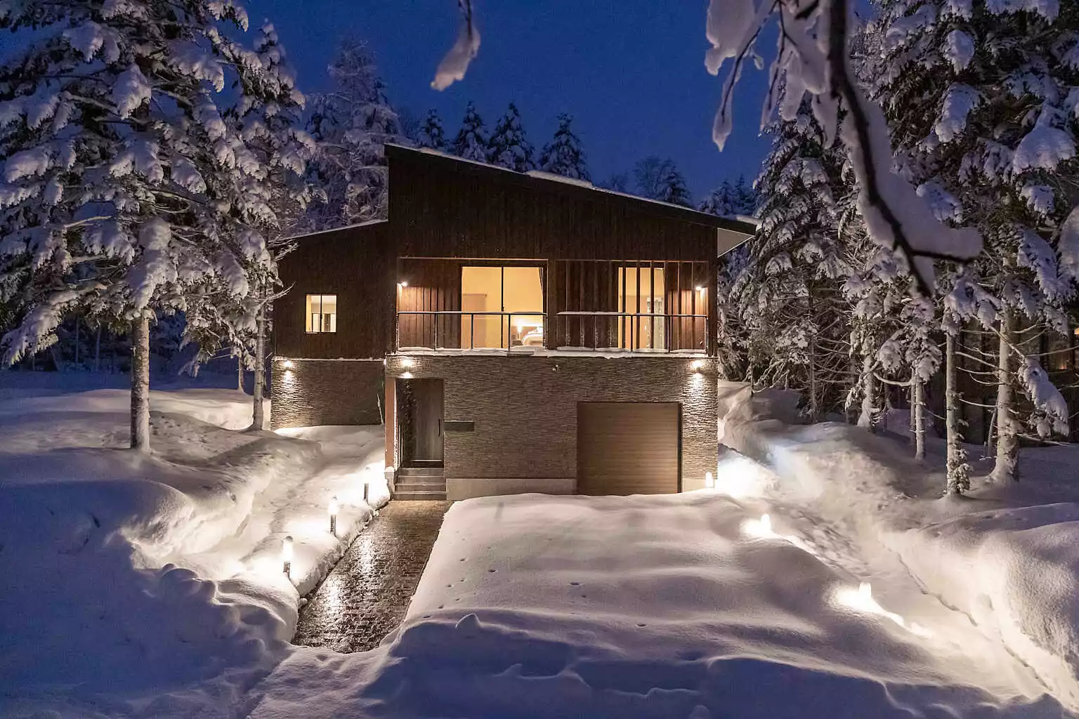 Jade Rabbit 5 Bedroom Chalet 16 Exterior