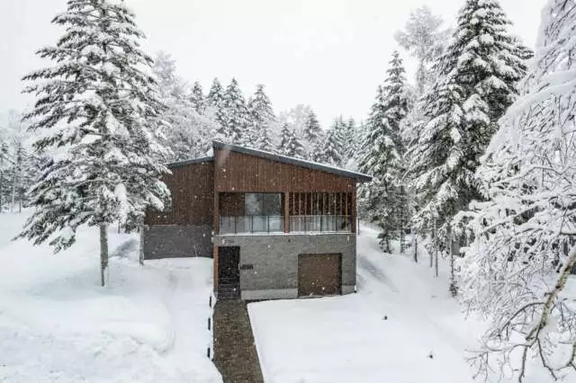 Jade Rabbit 5 Bedroom Chalet 01 Exterior