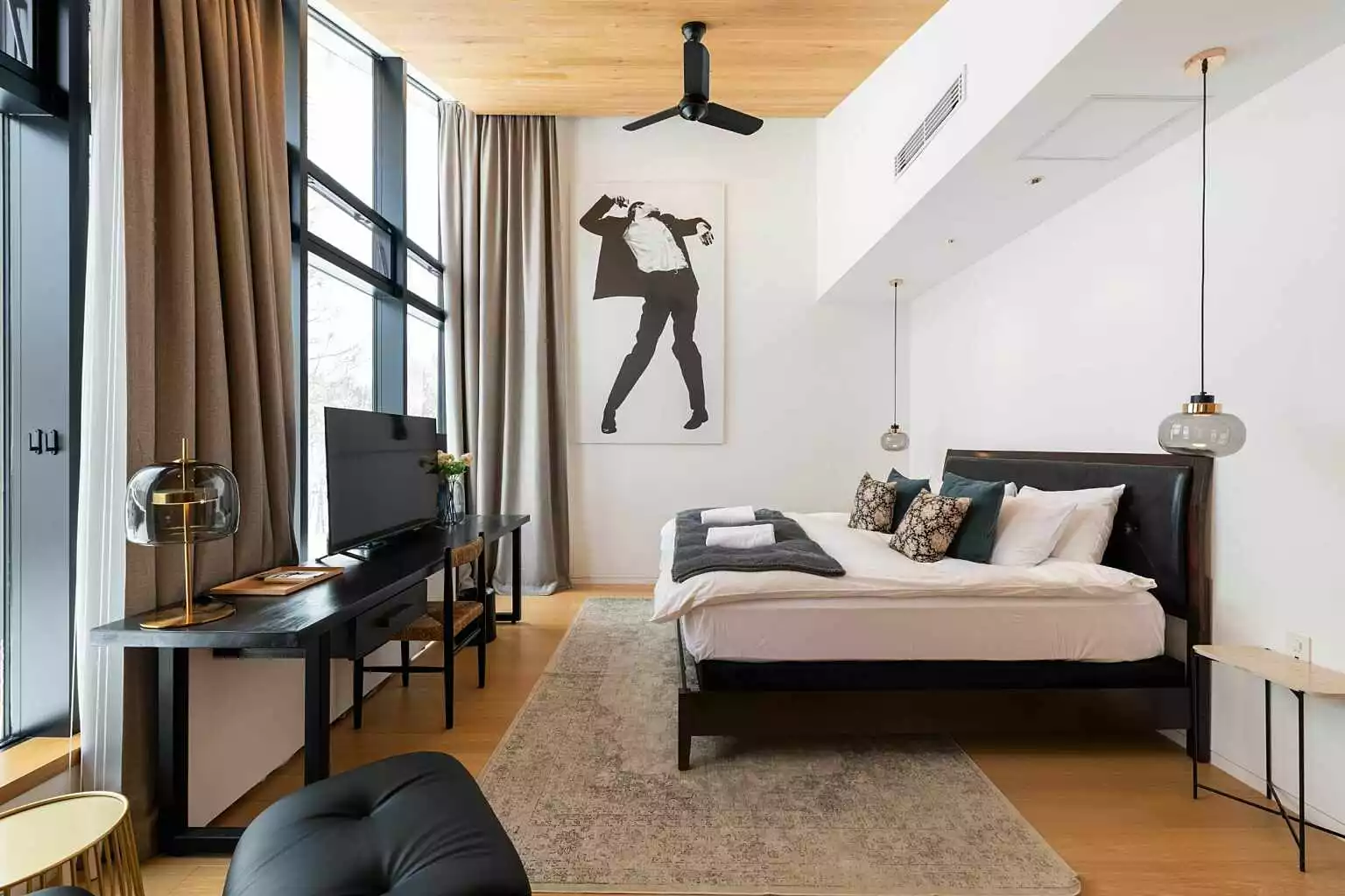 Kazahana Niseko 04 Bedroom1