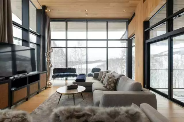 Kazahana Niseko Living room in winter
