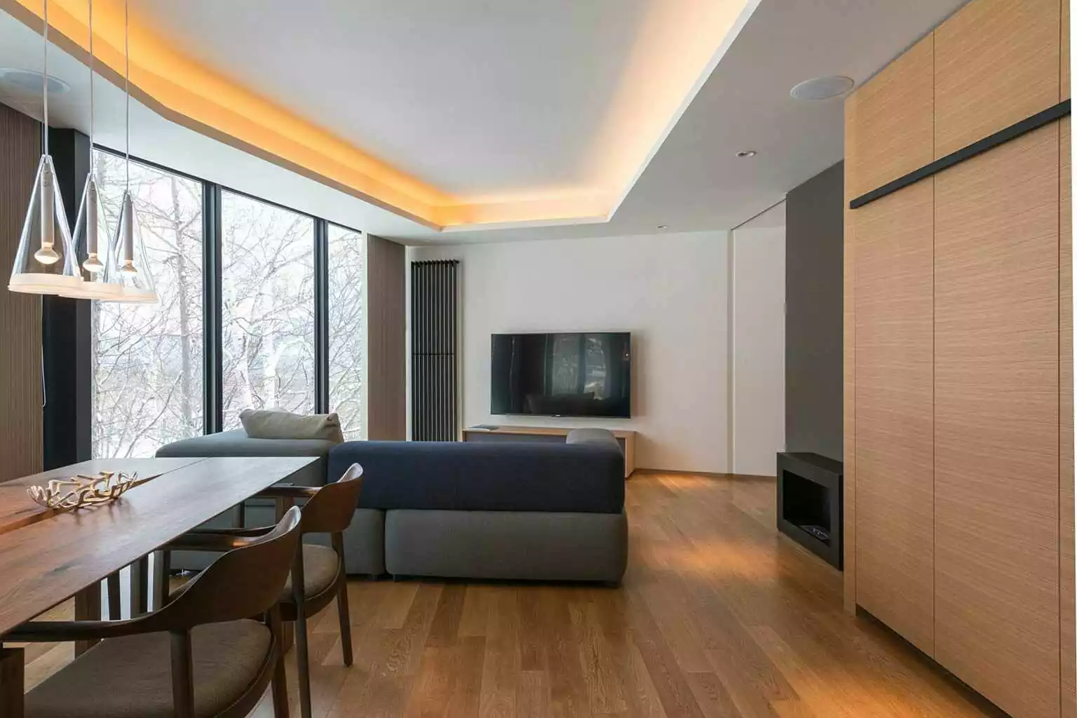 KOZ 18 1 BR Suite with Murphy s bed