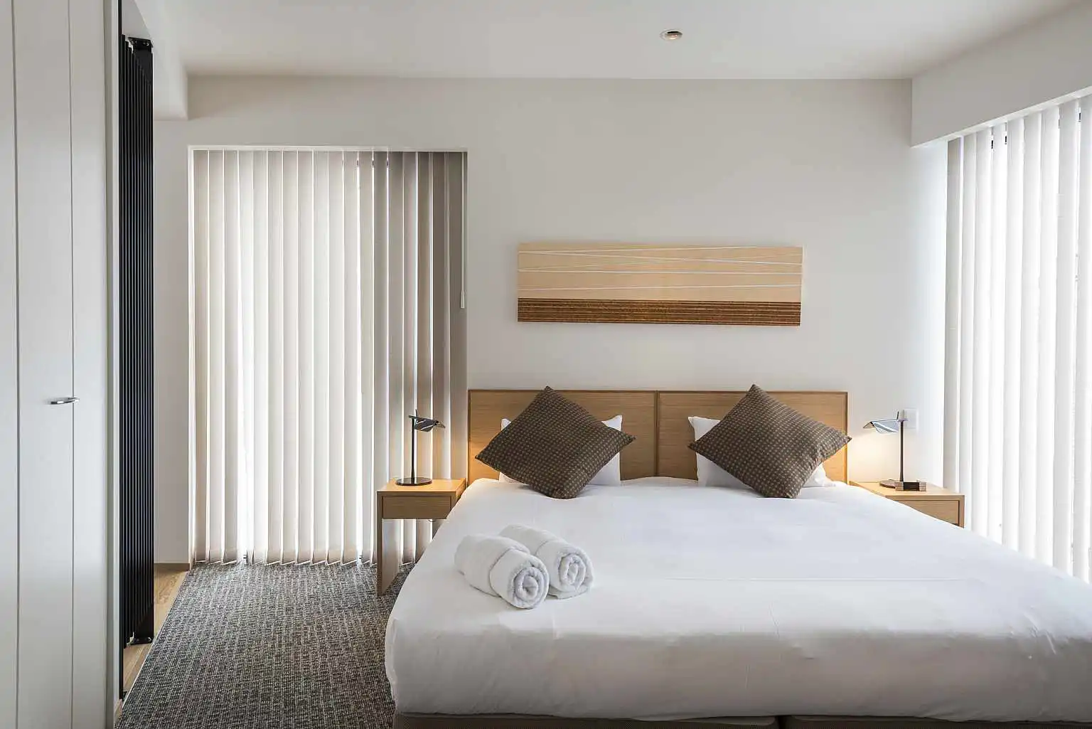 KOZ 1 Bedroom Suite with Murphy's bed