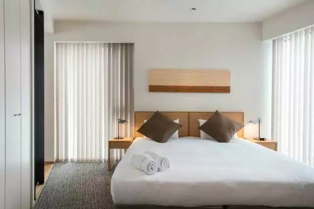 KOZ 19 1 BR Suite with Murphy s bed