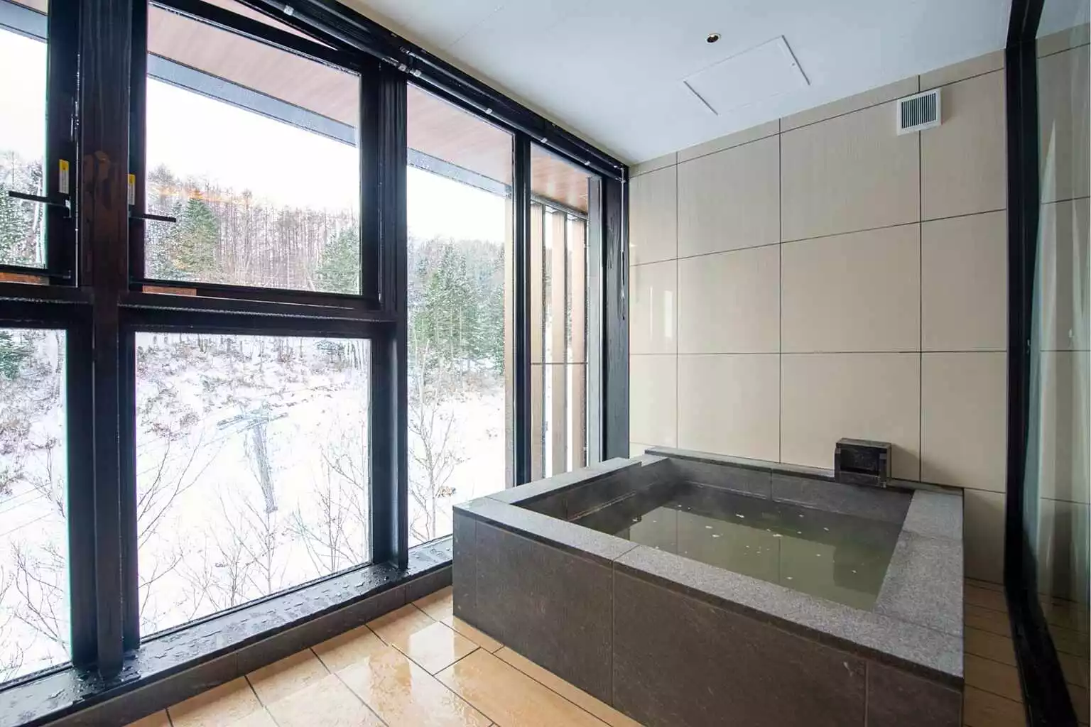 KYO 16 3 Bedroom Premium Residence Onsen
