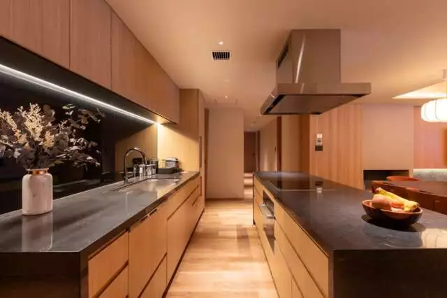 KYO 11 4 Bedroom Kitchen