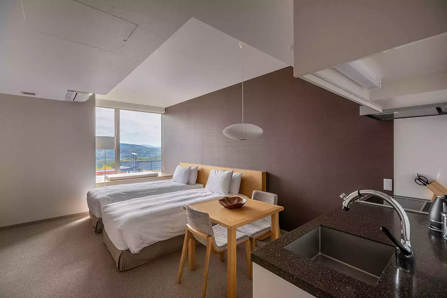 TMN 17 Superior Studio