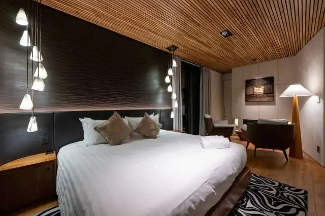 Meigetsu Aki Niseko 14 Master Bedroom