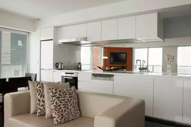SET 12 2 BR Suite
