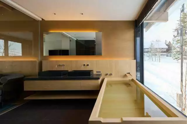 Shiyuki 11 Bathroom