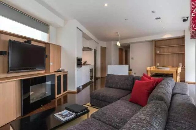 SC 09 3 BR Suite