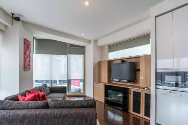 SC 10 3 BR Suite