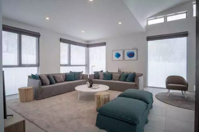 SS Living Room 2 FL 1