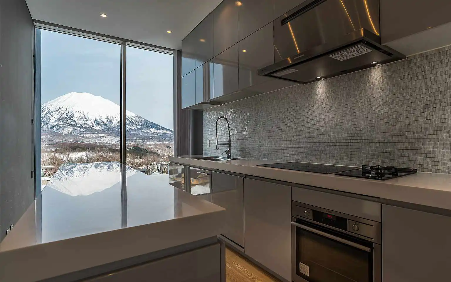 TER 4 Bedroom Yotei Panorama Penthouse Residence