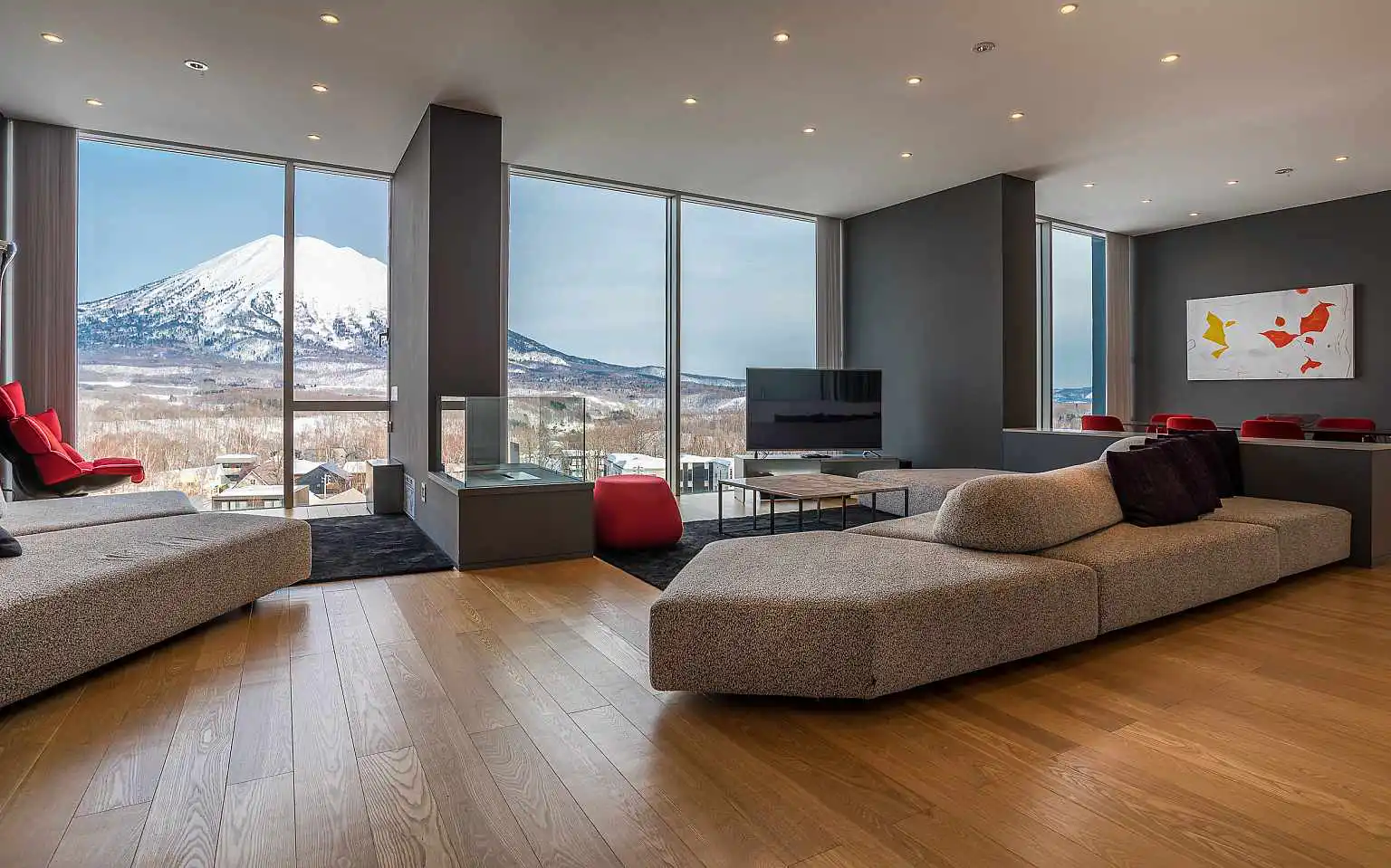 TER 4 Bedroom Yotei Panorama Penthouse Residence