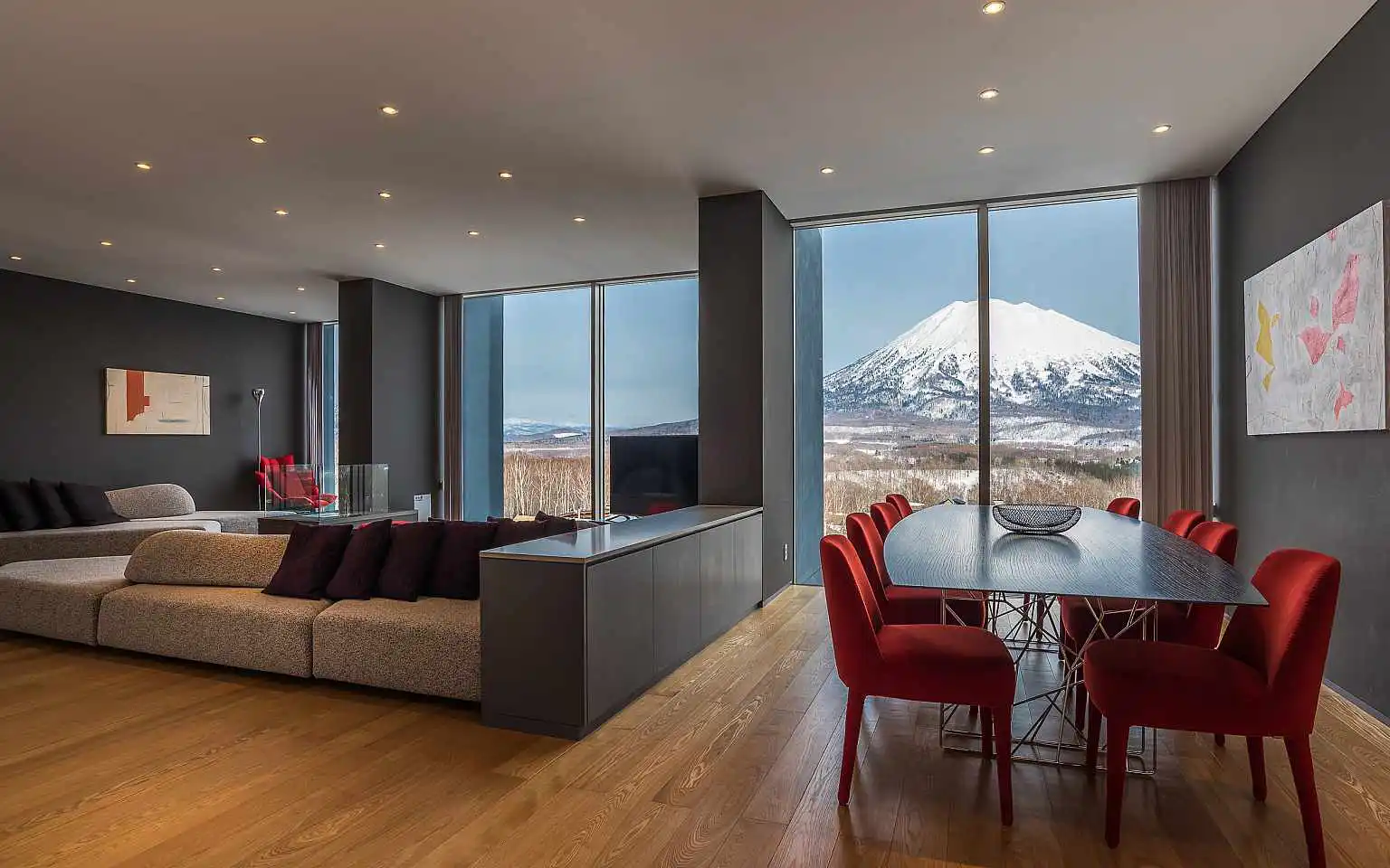 TER 4 Bedroom Yotei Panorama Penthouse Residence