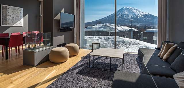 TER 13 3 BR Suite cropped