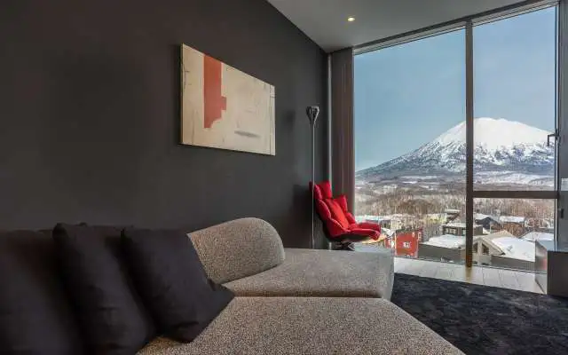 TER 4 Bedroom Yotei Panorama Penthouse Residence