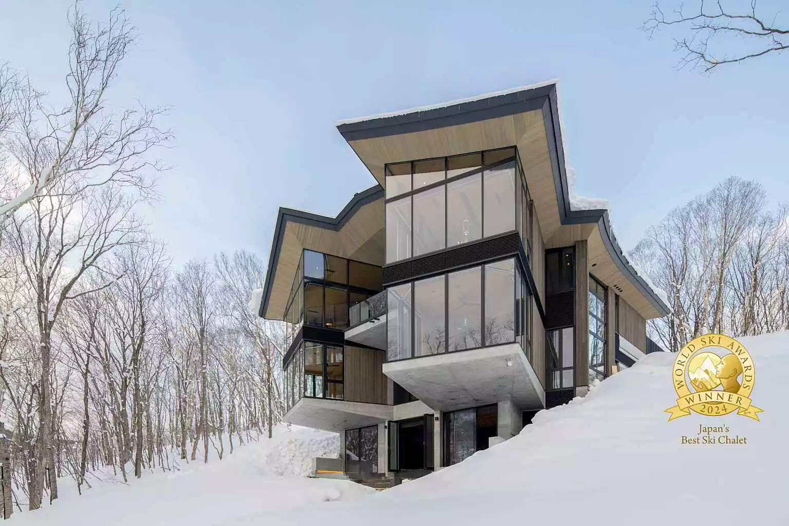 Tsubasa Chalet Hanaridge Niseko 01 Exterior With Award