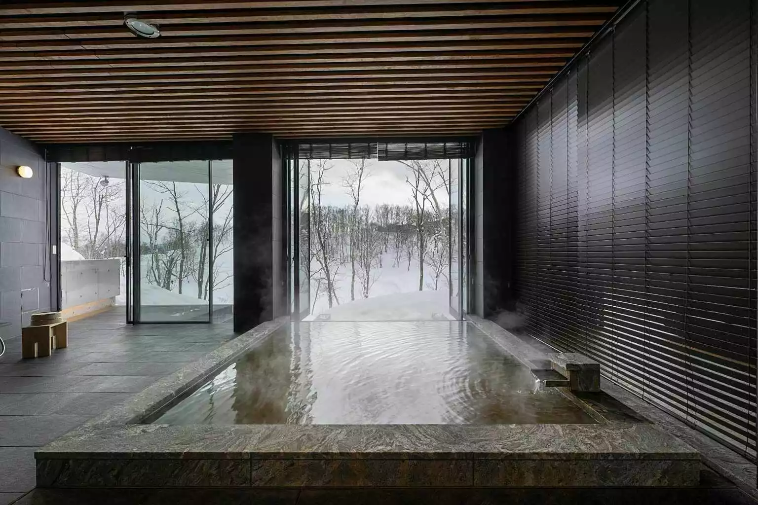 Tsubasa Chalet Hanaridge Niseko 05 Onsen