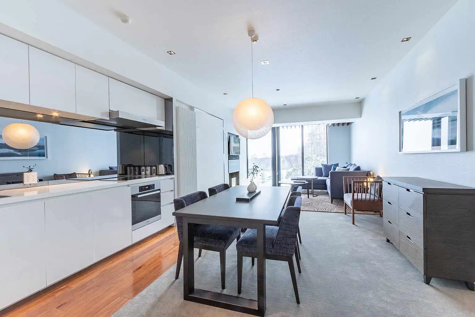 TVN 1 Bedroom Suite with Murphy's Bed