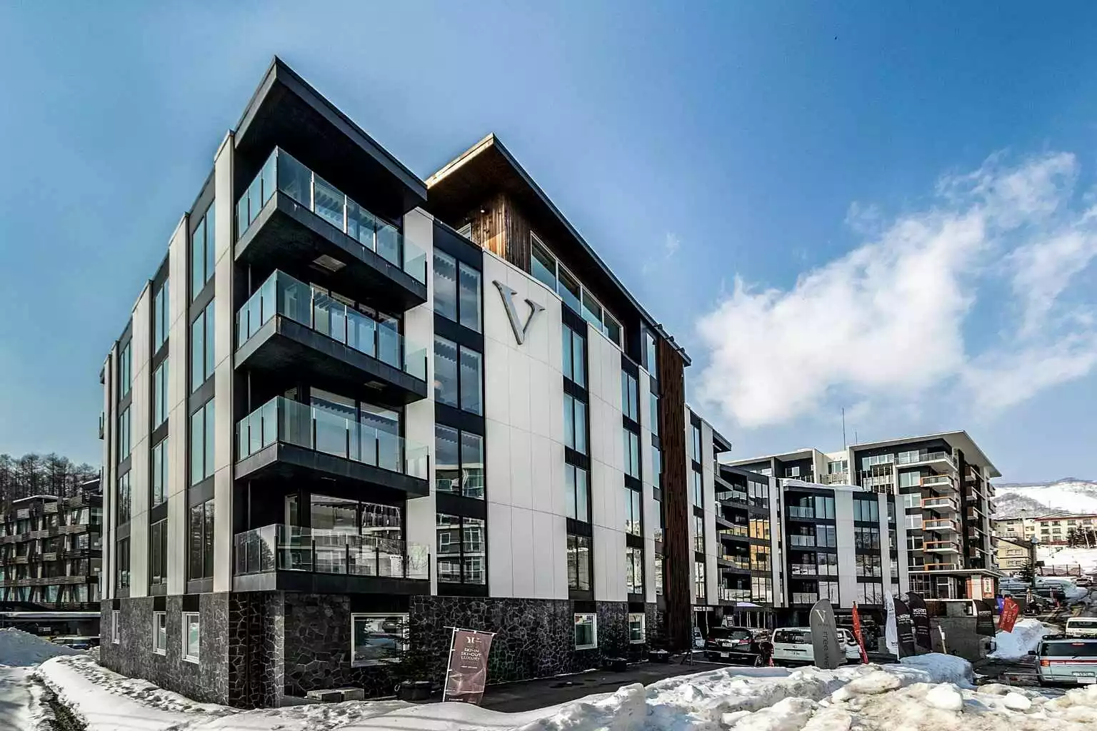 TVN 01 Main Entrance